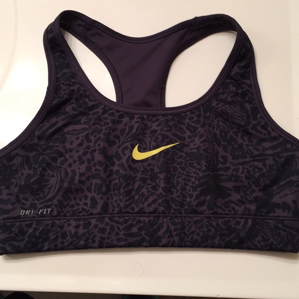 NIKE SPORTS BRA! S or XS